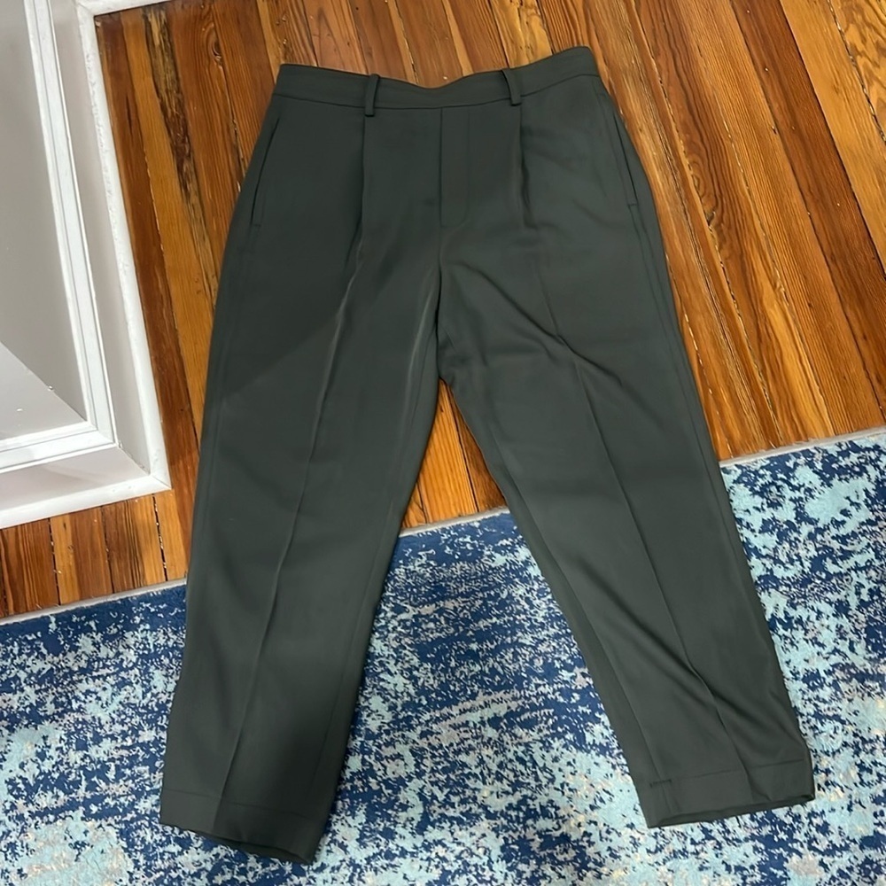 Vince Slacks Women’s size Large Green